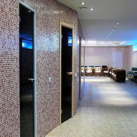 Hostel Aismares *