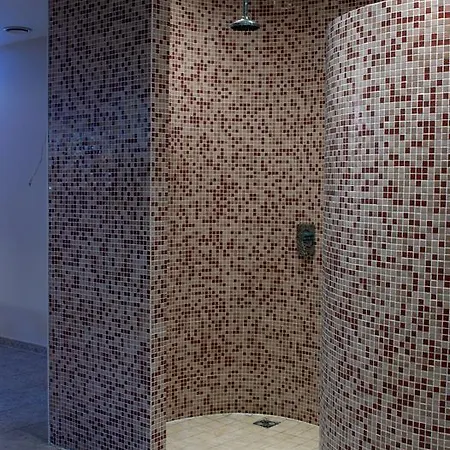 Hostel Aismares